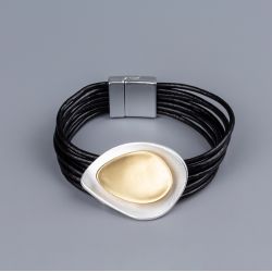 Черна дамска гривна от естествена кожа Black Shell