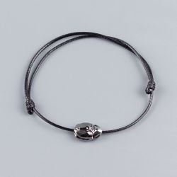 Черна гривна със сребърен скарабей кристал Swarovski elements