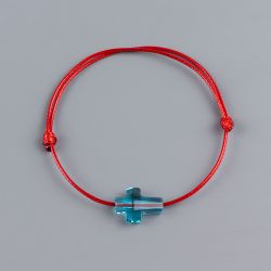 Гривна с червен конец и кръст кристал Swarovski elements