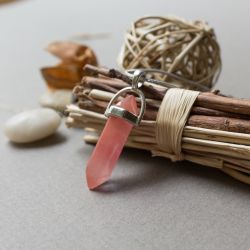 Колие с камък Черешов Кварц