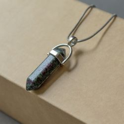 Колие с камък Цоизит